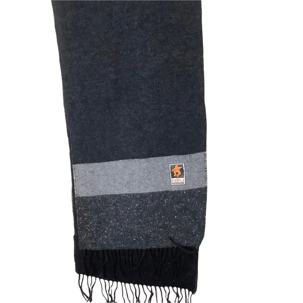 Vintage Made in‎ Italy Men's Gray 100% Wool Fringe Winter Scarf